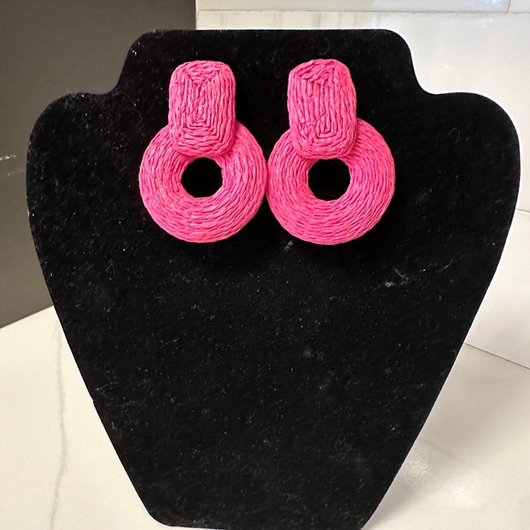 Jewelry - NWOT-Pink‎ Raffia Earrings